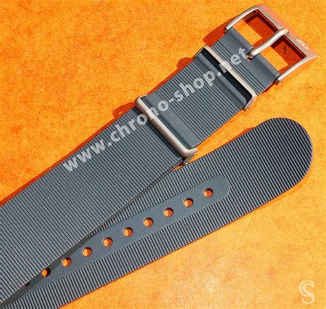 bracelet caoutchouc breitling|breitling watch nato strap.